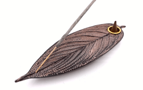 Smaržkociņu un konusu turētājs Lapa