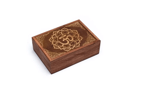 Kaste OM, koks, 17.5 x 13 x 6.5 cm