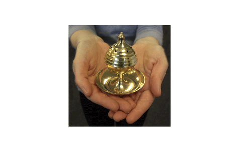 Trauks aromātisko kociņu kūpināšanaisi, misiņš