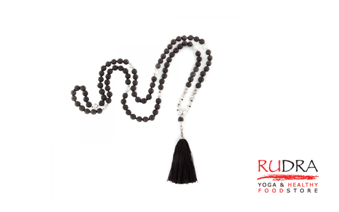 Mala no lavas un okenīta bumbiņām